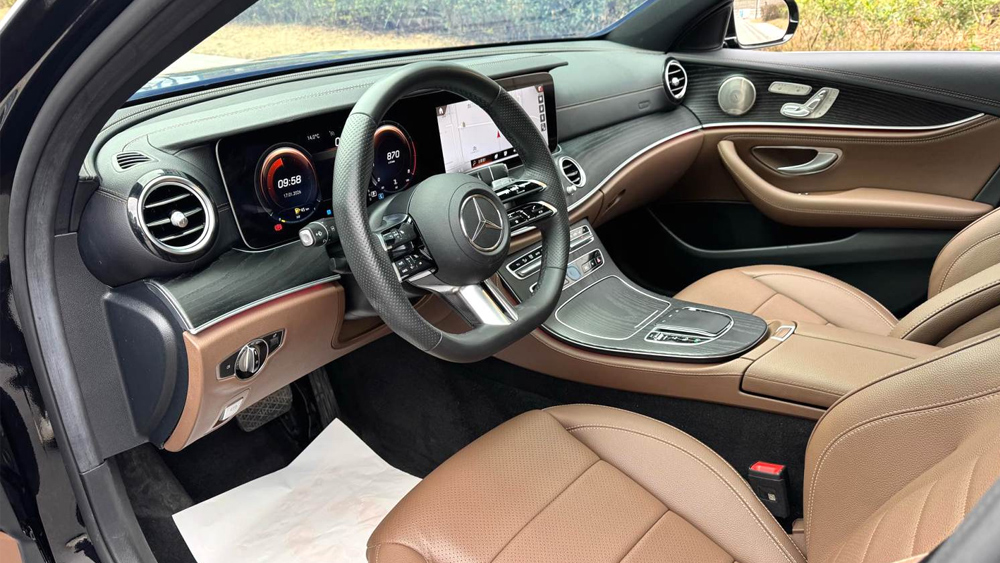 奔驰E级 E300L 2.0T 运动豪华型 自动挡-3