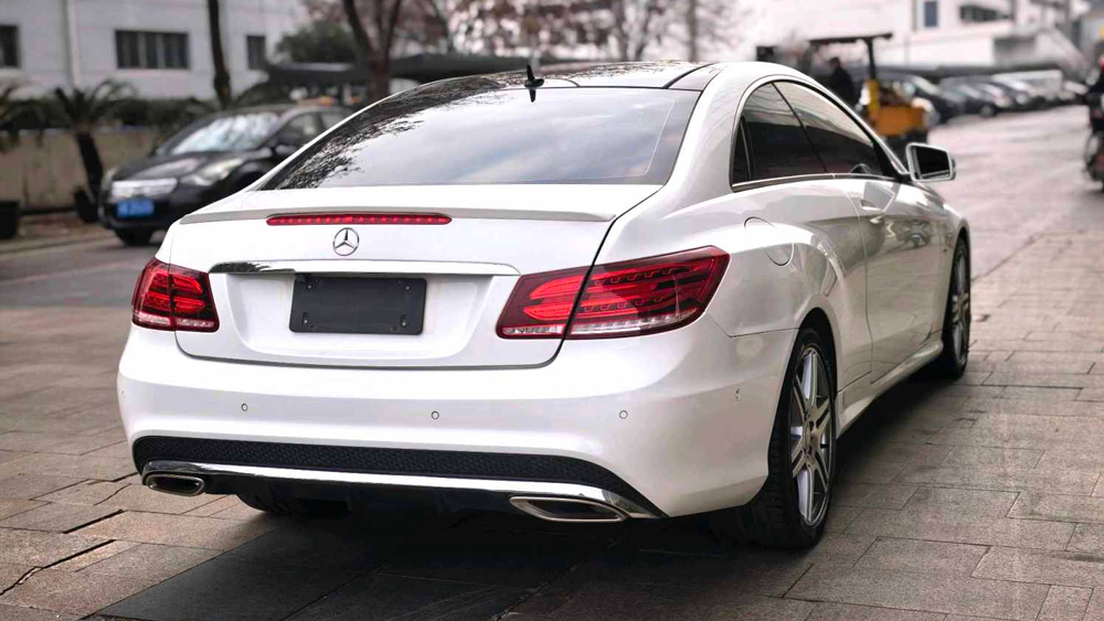 奔驰E级 E200 Coupe 2.0T 灵动版 自动挡-3