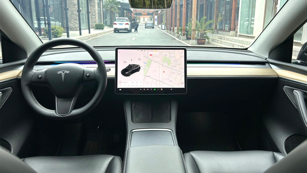 特斯拉 Model Y 标准续航后驱版 自动挡-3