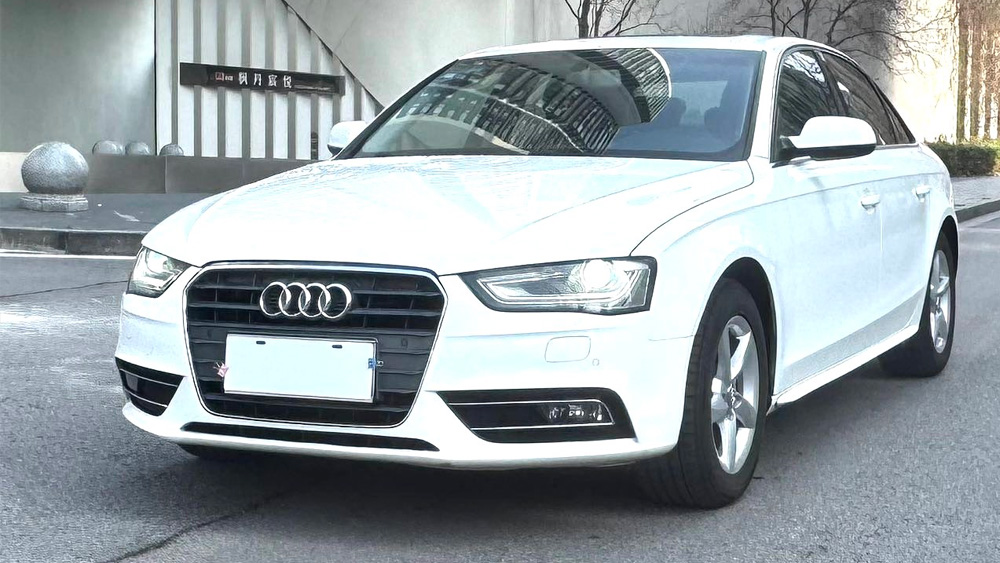 奥迪A4L 2.0TFSI 无级 35TFSI 技术型 自动挡
