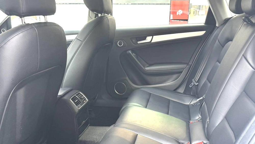 奥迪A4L 2.0TFSI 无级 35TFSI 技术型 自动挡-1